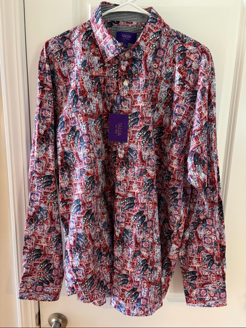 TALLIA Red Paisley Print Button-Down Shirt